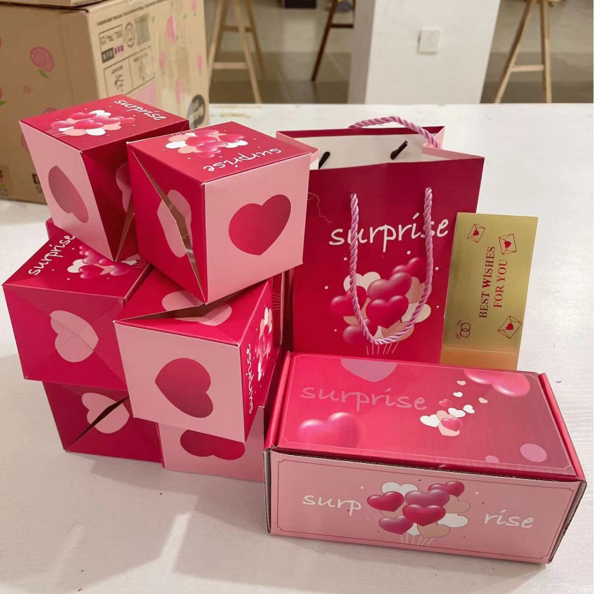 Surprise Gift Box Explosion for Money